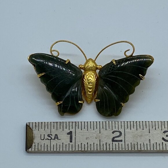 Vintage Gilded Goldtone Butterfly Brooch Pin with Carved Jade Green Wings Large - Picture 2 of 12